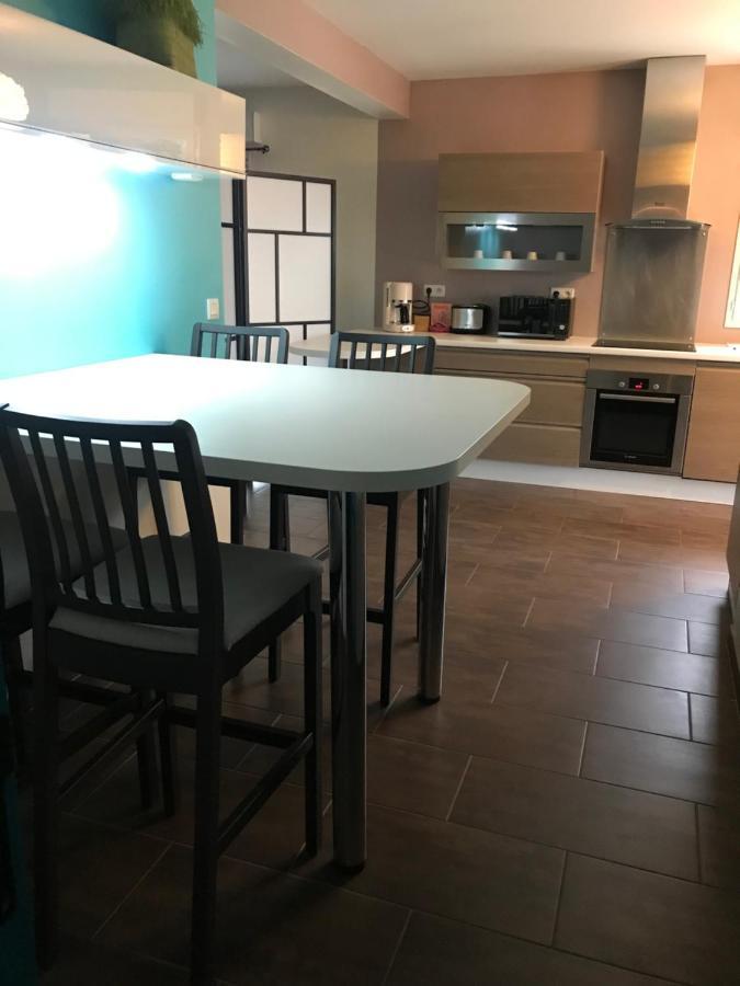 Saint-Avertin Maison Chaleureuse A Partager En Famille Ou Amis Villa Bagian luar foto