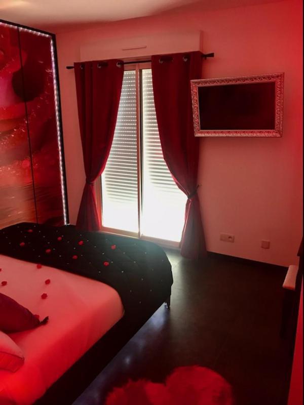 Saint-Avertin Maison Chaleureuse A Partager En Famille Ou Amis Villa Bagian luar foto